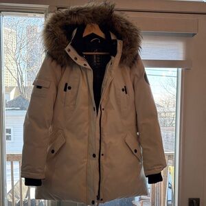 Alpine Snow White Ski Jacket with Fur Trim